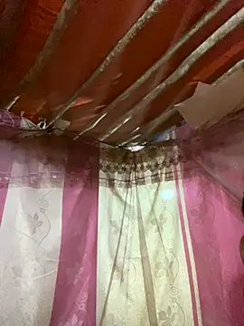 Snapshot of PhanHaa chatting on 09-22-25, 02:46 PhanHaa online show from 09-22-25, 02:46