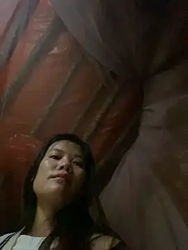 Snapshot of PhanHaa chatting on 10-10-25, 09:58 PhanHaa online show from 10-10-25, 09:58