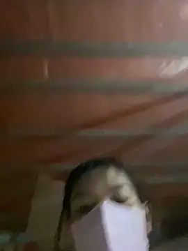 Snapshot of PhanHaa chatting on 10-19-25, 01:23 PhanHaa online show from 10-19-25, 01:23