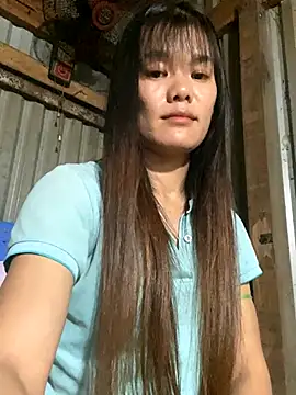 Snapshot of PhanHaa chatting on 11-09-25, 02:37 PhanHaa online show from 11-09-25, 02:37