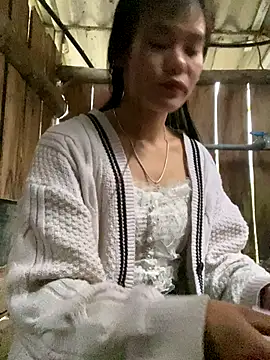 Snapshot of PhanHaa chatting on 01-06-26, 12:36 PhanHaa online show from 01-06-26, 12:36