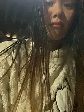 Snapshot of PhanHaa chatting on 01-09-26, 12:35 PhanHaa online show from 01-09-26, 12:35