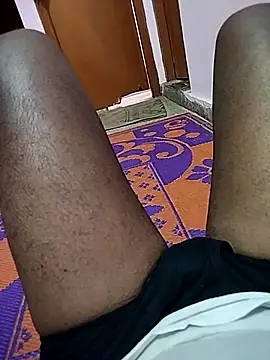 Snapshot of Yesboss143 chatting on 03-31-26, 04:13 Yesboss143 online show from 03-31-26, 04:13