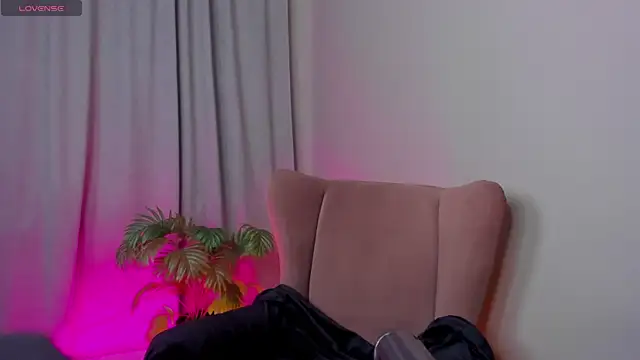 Ann Perry online show from 10-10-25, 02:21