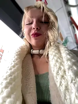 EveLittleSinner online show from 10-13-25, 08:58