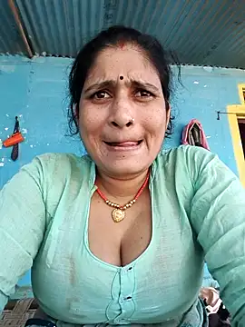 Hot-piuy online show from 09-24-25, 08:50