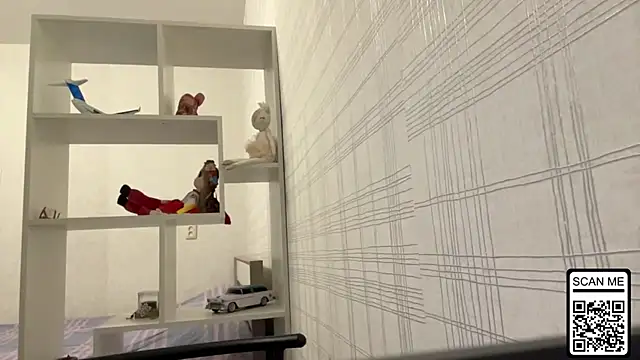 Snapshot of Blondie_xoxoxo chatting on 10-21-25, 10:49 Blondie xoxoxo online show from 10-21-25, 10:49