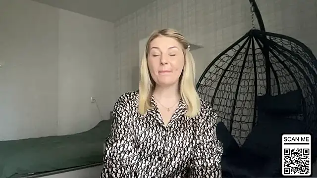 Blondie xoxoxo online show from 04-05-26, 11:07