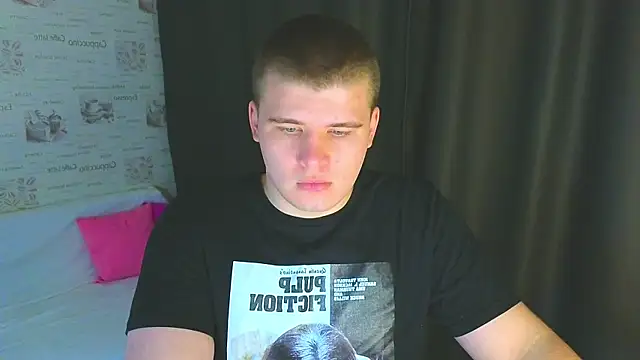 Snapshot of kittenmurr chatting on 09-11-25, 08:31 kittenmurr online show from 09-11-25, 08:31