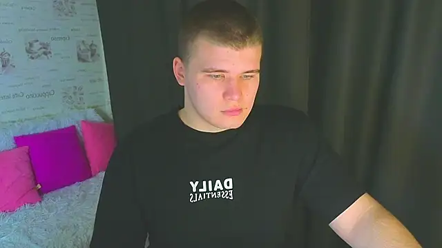 Snapshot of kittenmurr chatting on 09-29-25, 07:40 kittenmurr online show from 09-29-25, 07:40