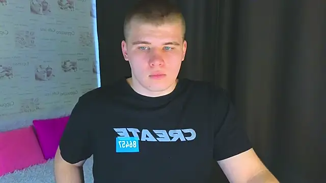 Snapshot of kittenmurr chatting on 10-09-25, 10:13 kittenmurr online show from 10-09-25, 10:13