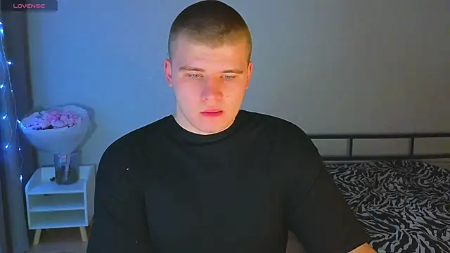 Snapshot of kittenmurr chatting on 10-30-25, 05:46 kittenmurr online show from 10-30-25, 05:46