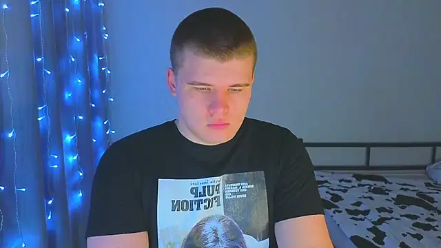 Snapshot of kittenmurr chatting on 11-20-25, 09:36 kittenmurr online show from 11-20-25, 09:36