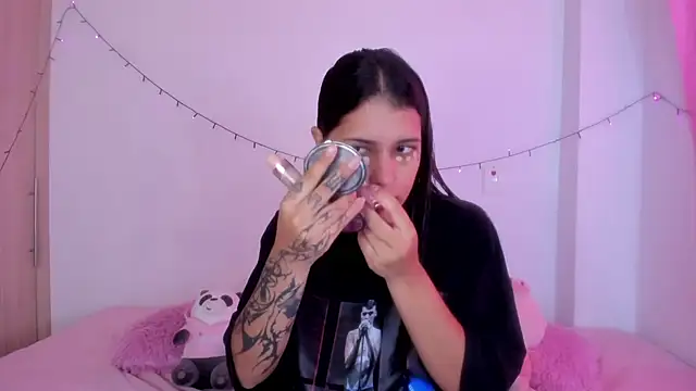 Abby roussee online show from 10-01-25, 01:06