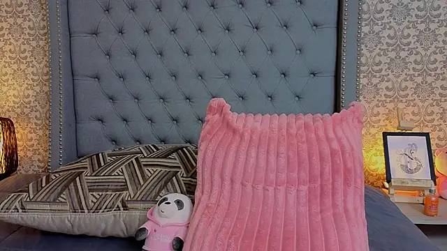 Snapshot of Abby_roussee chatting on 02-03-26, 12:09 Abby roussee online show from 02-03-26, 12:09