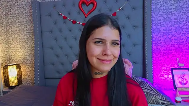 Snapshot of Abby_roussee chatting on 02-17-26, 08:37 Abby roussee online show from 02-17-26, 08:37