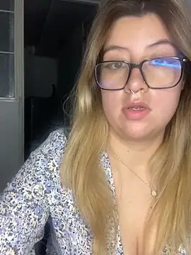 Blair Bunnyy online show from 11-27-25, 06:04