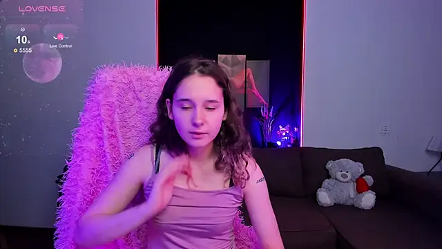 Snapshot of uco_mon chatting on 09-12-25, 02:50 uco mon online show from 09-12-25, 02:50