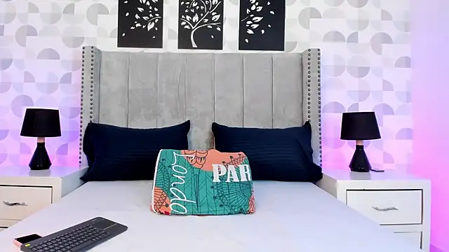 natasha moreno online show from 03-04-26, 12:33