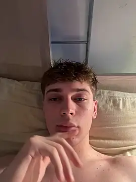 Snapshot of Fappatore_Nato05 chatting on 09-14-25, 01:10 Fappatore Nato05 online show from 09-14-25, 01:10