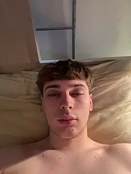 Snapshot of Fappatore_Nato05 chatting on 09-16-25, 01:12 Fappatore Nato05 online show from 09-16-25, 01:12