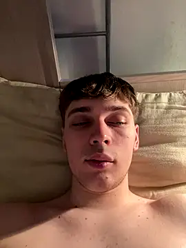 Snapshot of Fappatore_Nato05 chatting on 09-17-25, 02:08 Fappatore Nato05 online show from 09-17-25, 02:08