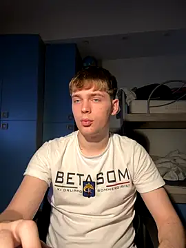 Snapshot of Fappatore_Nato05 chatting on 10-11-25, 01:09 Fappatore Nato05 online show from 10-11-25, 01:09