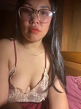 Snapshot of sexybaby_00 chatting on 09-28-25, 12:10 sexybaby 00 online show from 09-28-25, 12:10