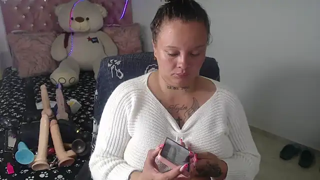 patty squirt  online show from 12-17-25, 02:50