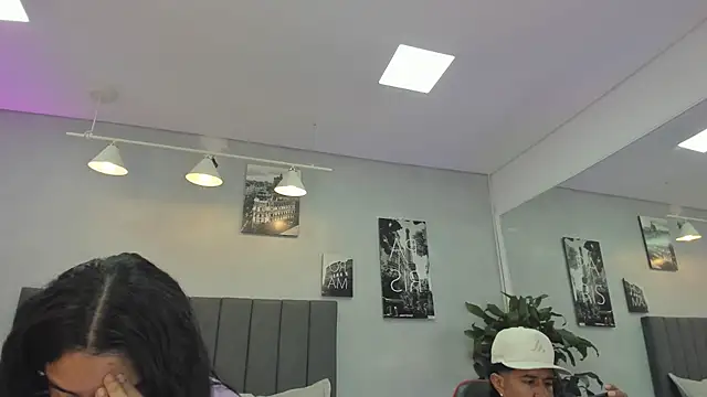 violet and myers online show from 11-05-25, 11:32