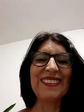 Snapshot of swity_foster chatting on 09-26-25, 09:35 swity foster online show from 09-26-25, 09:35