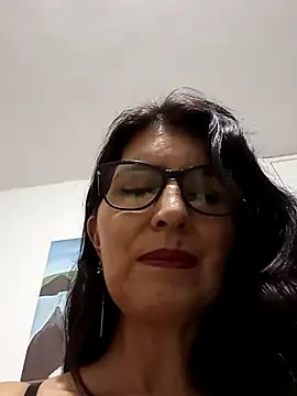 Snapshot of swity_foster chatting on 11-13-25, 08:24 swity foster online show from 11-13-25, 08:24