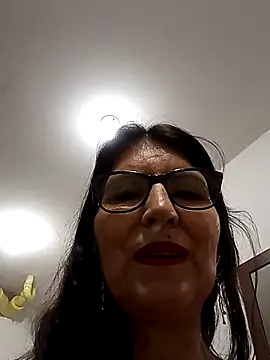 Snapshot of swity_foster chatting on 11-21-25, 08:35 swity foster online show from 11-21-25, 08:35