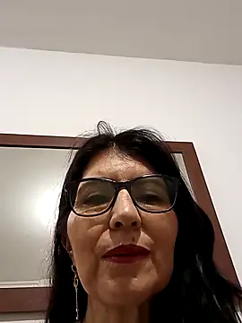 Snapshot of swity_foster chatting on 11-25-25, 08:47 swity foster online show from 11-25-25, 08:47