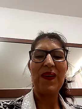 Snapshot of swity_foster chatting on 12-05-25, 03:20 swity foster online show from 12-05-25, 03:20