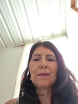 Snapshot of swity_foster chatting on 04-27-26, 02:26 swity foster online show from 04-27-26, 02:26