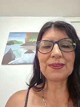 Snapshot of swity_foster chatting on 05-21-26, 01:51 swity foster online show from 05-21-26, 01:51