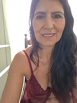 Snapshot of swity_foster chatting on 05-27-26, 01:19 swity foster online show from 05-27-26, 01:19