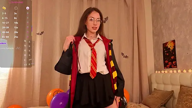 RenateRansone online show from 10-31-25, 05:47