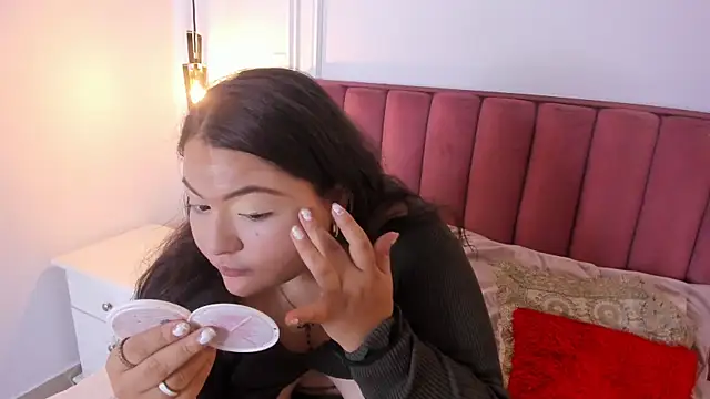 Tessa Sinclaire online show from 01-07-26, 08:11