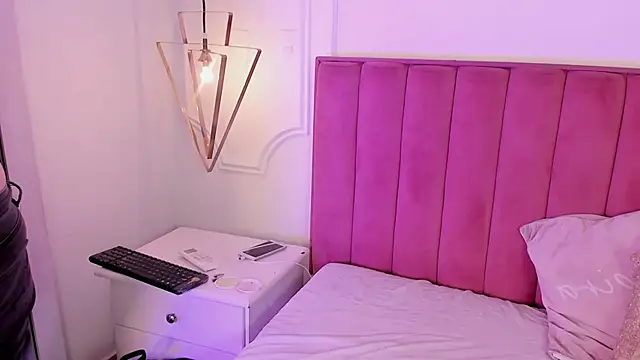 Tessa Sinclaire online show from 03-02-26, 10:16