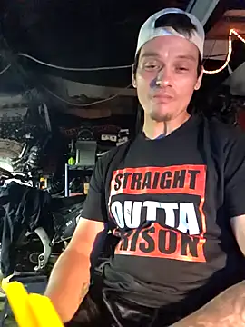 twistafatpipe online show from 09-29-25, 02:27