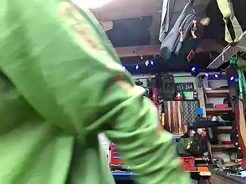 twistafatpipe online show from 03-09-26, 10:47