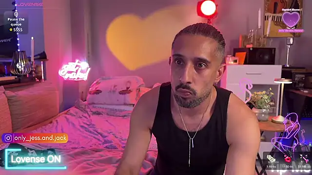 Secret Lovers1 online show from 04-01-26, 06:27