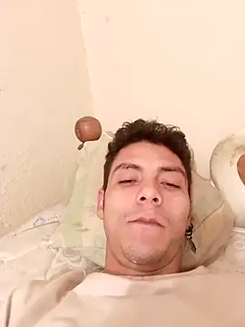 Snapshot of bili36 chatting on 10-22-25, 01:17 bili36 online show from 10-22-25, 01:17