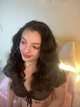 AriaHeavenss online show from 09-19-25, 12:23