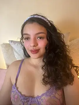 AriaHeavenss online show from 09-29-25, 12:16