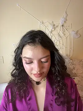 AriaHeavenss online show from 11-02-25, 01:41