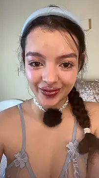 AriaHeavenss online show from 11-15-25, 01:14