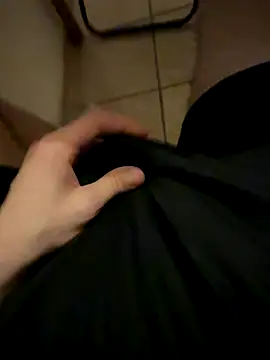 Snapshot of Dicksxd chatting on 09-20-25, 09:05 Dicksxd online show from 09-20-25, 09:05